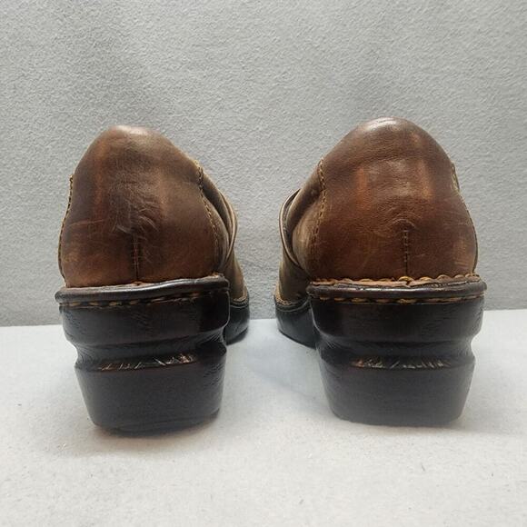 BOC Clogs Womens 7 Professional Shoes Brown Leather Slip On Wedge Low - Picture 5 of 8